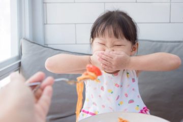 Trẻ biếng ăn do nhiều nguyên nhân khác nhau